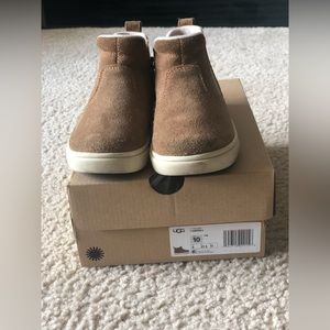 UGG toddler Hamden II size 10